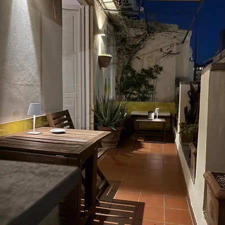 Giulia's House, Monti * Rome