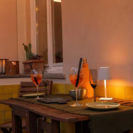 Giulia's House, Monti Рим