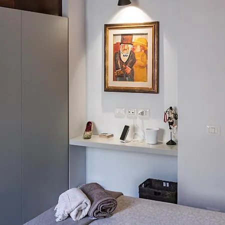 Giulia's House, Monti